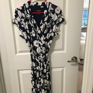 Navy/White Floral Dress, Size Lg, Knee-Length, Like New!